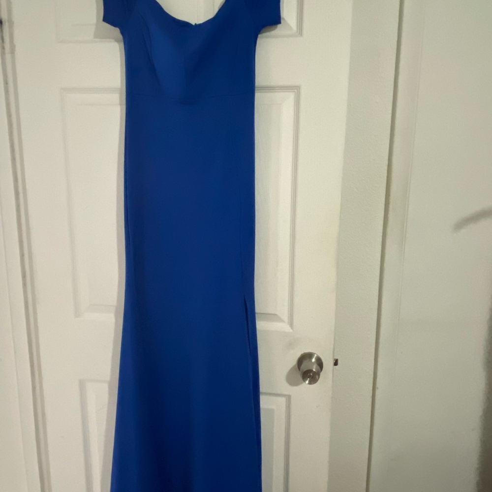 Elegant Blue Evening Gown